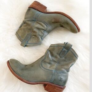 Rare Vintage Carson pull on blue leather Frye short cowboy/cowgirl boots